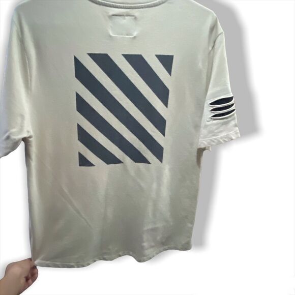 Carbon Distressed Tee Shirt - Picture 2 of 8